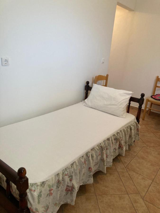 Agkyra Rooms Aladhinon Екстер'єр фото