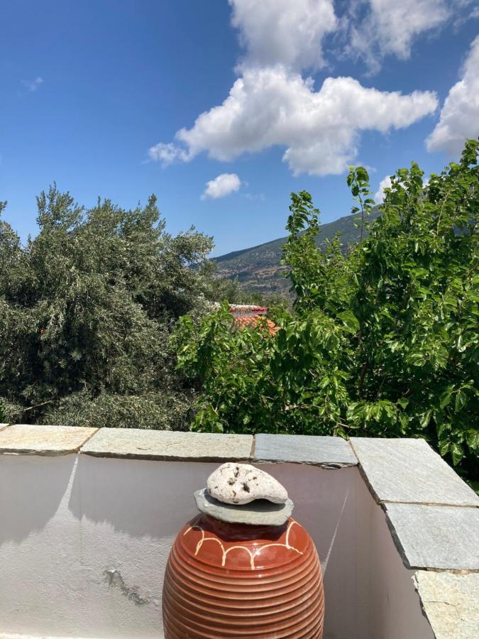 Agkyra Rooms Aladhinon Екстер'єр фото