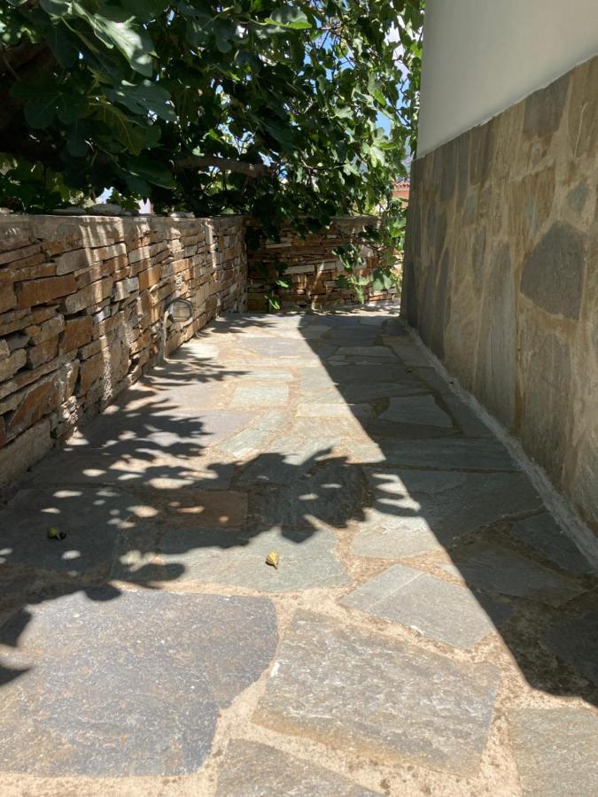 Agkyra Rooms Aladhinon Екстер'єр фото